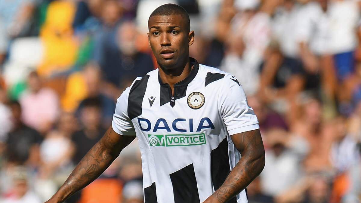 Flamengo inicia conversas por Walace, mas segue com Wendel no radar