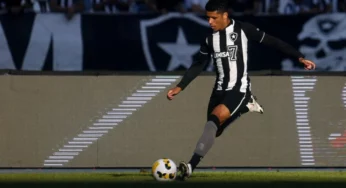 Santa Clara envia proposta para ter Vinicius Lopes, do Botafogo