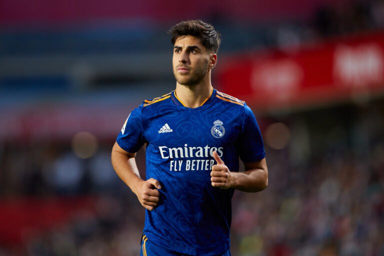 Manchester United prepara oferta por atacante do Real Madrid