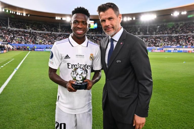 Vinicius Júnior recebe importante prêmio da UEFA