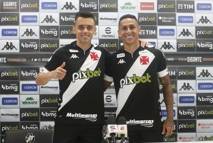 Vasco apresenta oficialmente Bruno Tubarão e Matheus Ribeiro