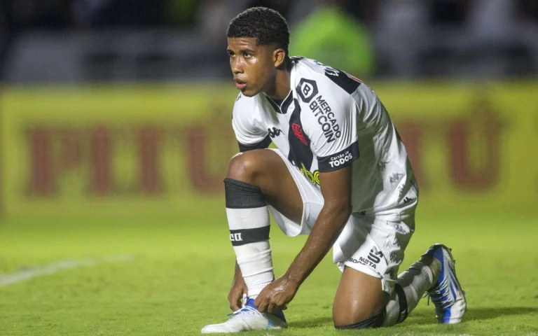Vasco recebe proposta de clube inglês por Andrey Santos