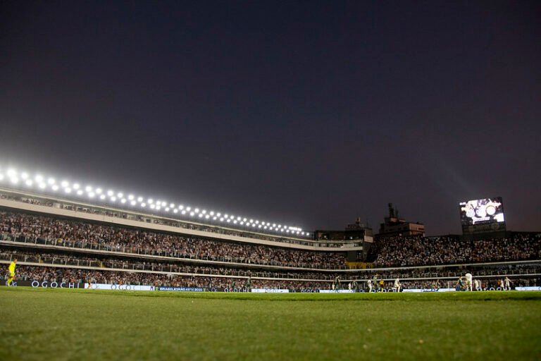 Na provável estreia de Soteldo, Santos esgota ingressos para clássico contra o São Paulo