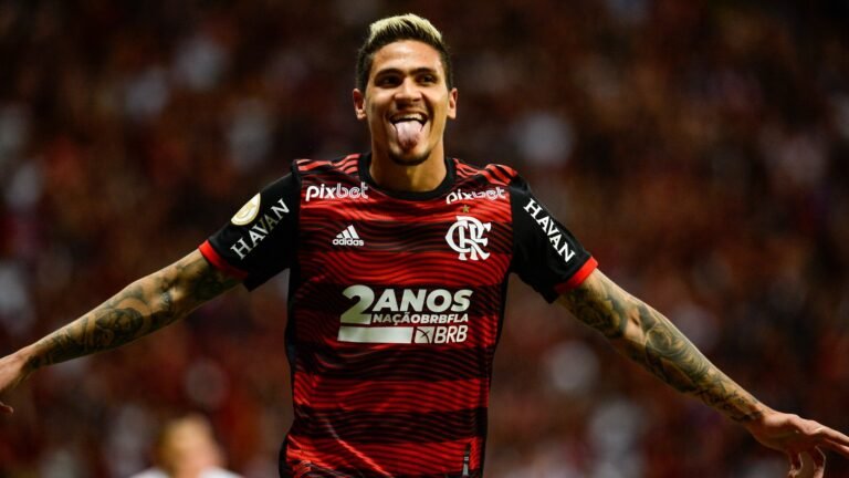 Sevilla monitora situação de Pedro, do Flamengo