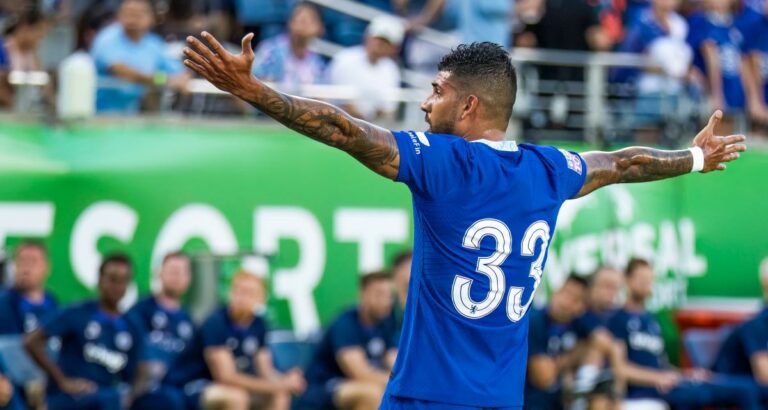 Emerson Palmieri chega a acordo e será o novo reforço do West Ham