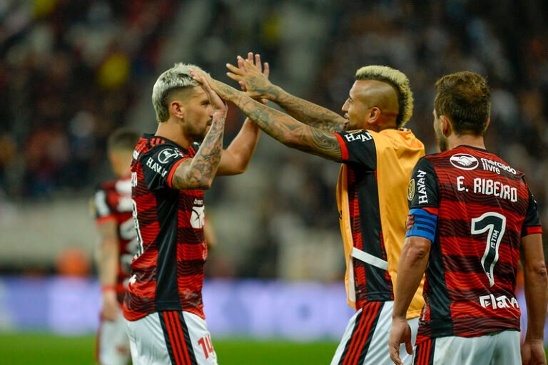 Flamengo supera Corinthians no número de vitórias em Itaquera