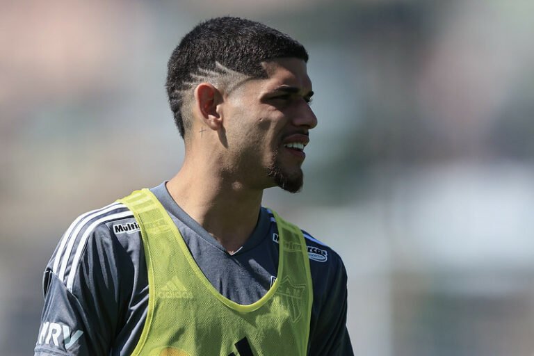 Com renovação, Atlético aumenta multa rescisória de Rubens para clubes brasileiros