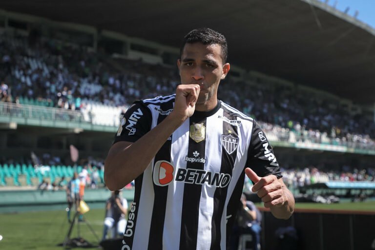 Autor do gol da vitória, Alan Kardec comenta triunfo do Atlético Mineiro