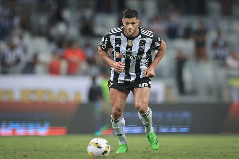 Vaiado em saída do campo, Hulk fala sobre derrota e cobrança sofrida