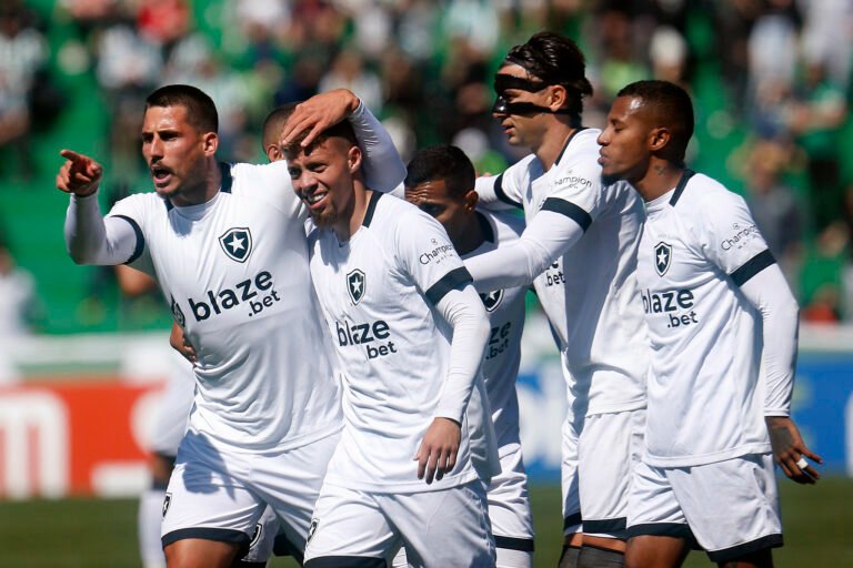 Botafogo mantém sequência negativa e tenta ‘virada’ contra Flamengo