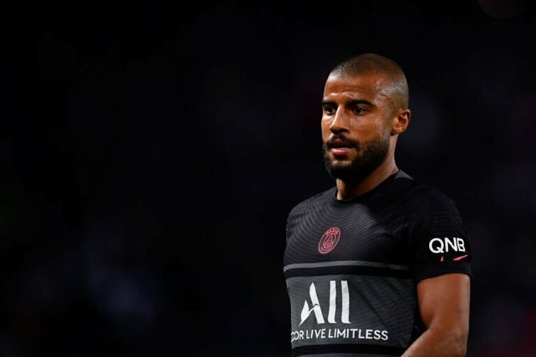 Atlético Mineiro tem conversas adiantadas por Rafinha, do PSG, segundo jornalista