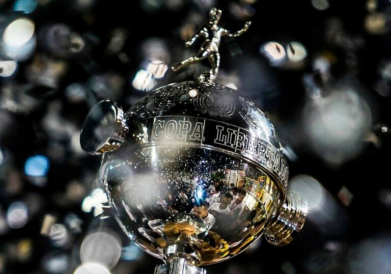 Com guerra no Equador, Conmebol analisa duas novas cidades para sediarem a final da Libertadores, afirma jornal