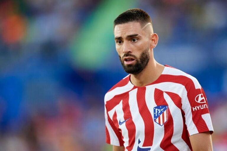Yannick Carrasco, do Atlético de Madrid, é alvo do Manchester United, afirma jornal inglês
