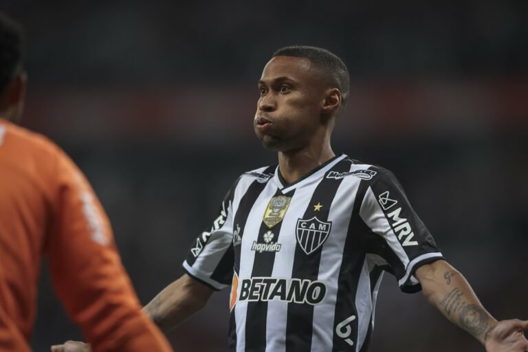 Tite revela estar observando de perto mais um jogador do Atlético Mineiro