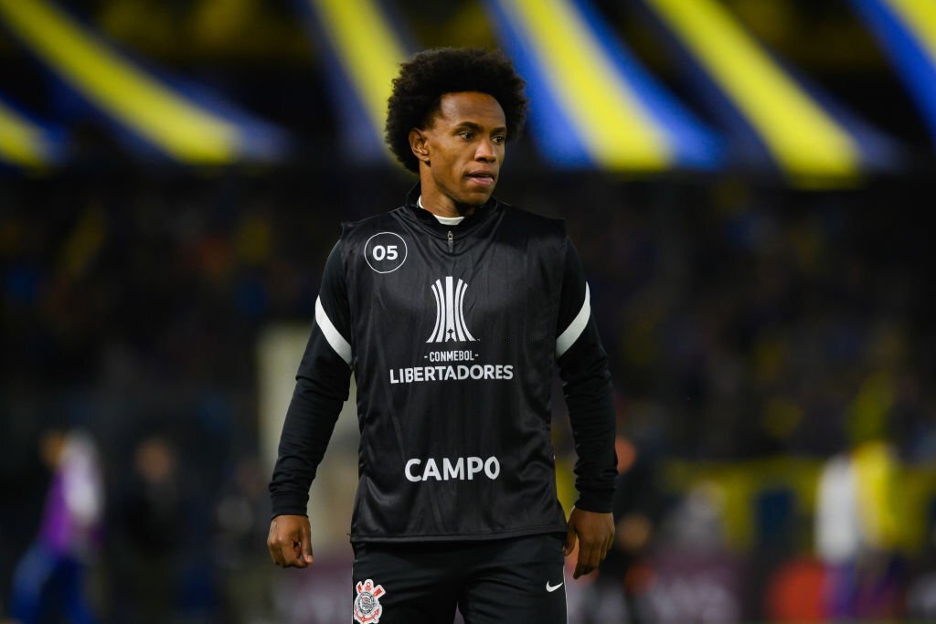 Willian pode ser vendido caso Corinthians seja eliminado da Libertadores