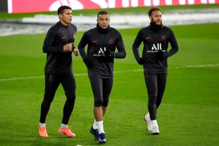 Thiago Silva critica Mbappé por atitude com Neymar: “Traiçoeiro”