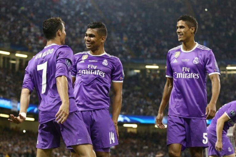 Ex-companheiro de Casemiro lhe convenceu a assinar com Manchester United