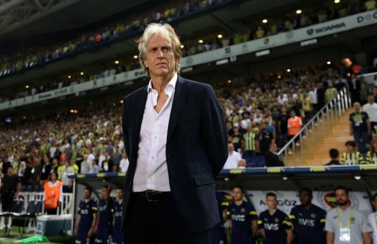 CBF avalia Jorge Jesus e Sampaoli como possíveis substitutos de Tite