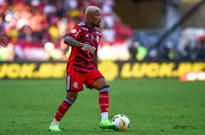 Marinho-em-jogo-do-Flamengo-contra-o-Athletico-PR