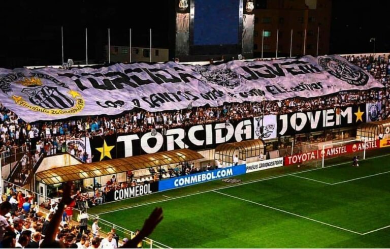 Torcida Jovem repudia as mudanças de horários e datas do jogo entre Santos e São Paulo
