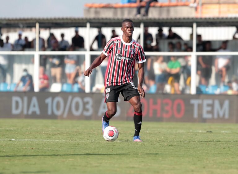 São Paulo não vai exercer direito de opção de compra por Andrés Colorado