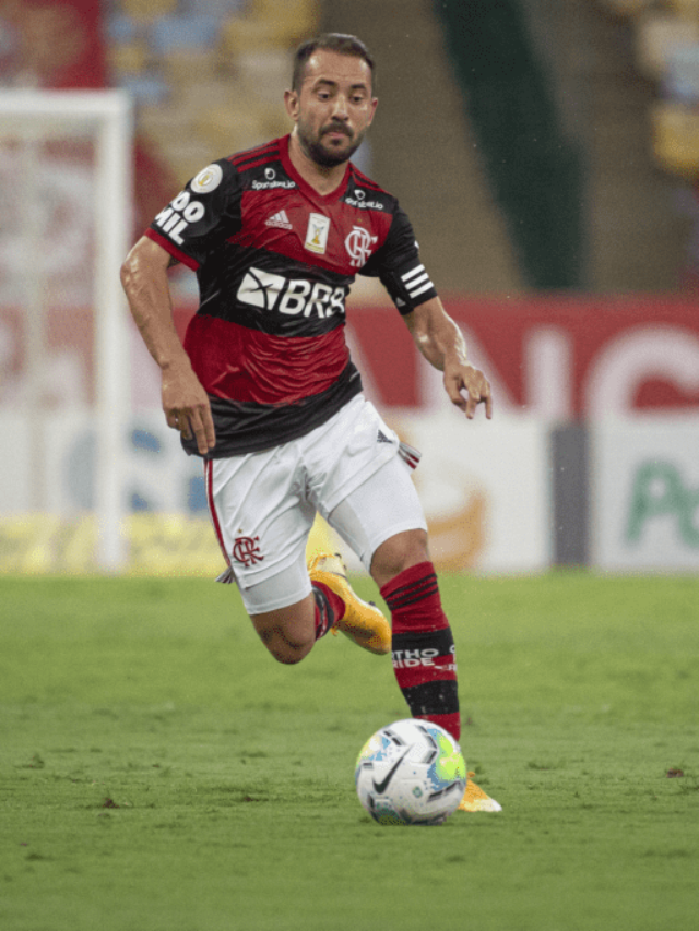 Everton-Ribeiro-lamenta-vacilos-ofensivos-do-Flamengo-contra-o-Bragantino-1024x682