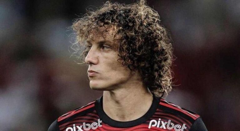 Flamengo tem jogador importante pendurado contra Corinthians