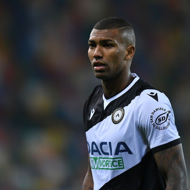 Negociações esquentam e Flamengo se aproxima de acordo por Walace, afirma jornalista