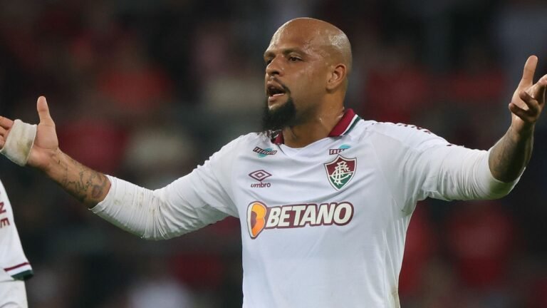 Felipe Melo desmente ofensas para jogadores do Palmeiras: “Fake news”