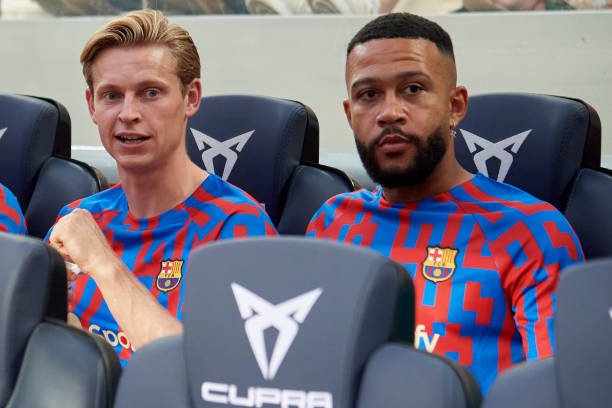 Barcelona prepara barca com seis jogadores para os próximos dias
