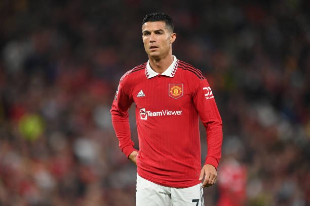 Empresário volta a entrar em contato com o Chelsea e oferece Cristiano Ronaldo