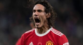 Boca Juniors faz proposta e entra na briga com Villarreal por Cavani