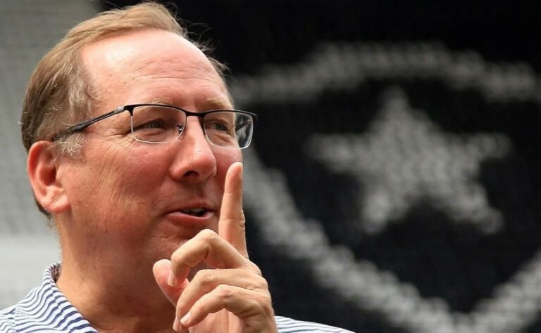 John Textor responde torcedor do Botafogo em rede social