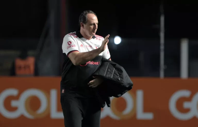 Rogério Ceni revela problemas salariais no São Paulo