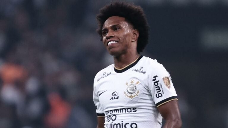 BOMBA: São Paulo deseja contratar Willian, diz jornalista
