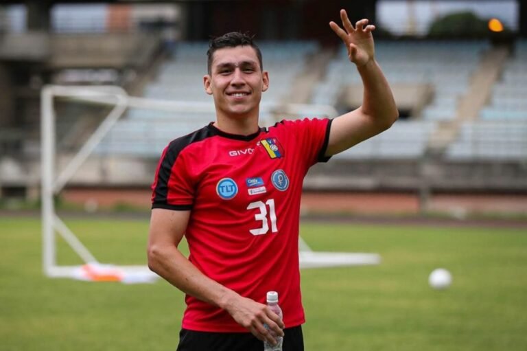 Após fechar com Nahuel Bustos, São Paulo encaminha contratação de zagueiro