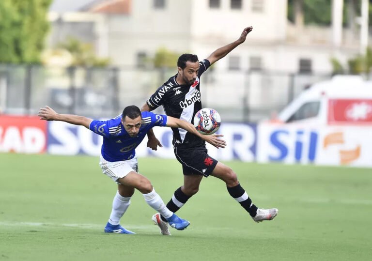 CBF muda horário de jogo entre Vasco e Cruzeiro pela Série B