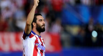 Arda Turan anuncia aposentadoria do futebol