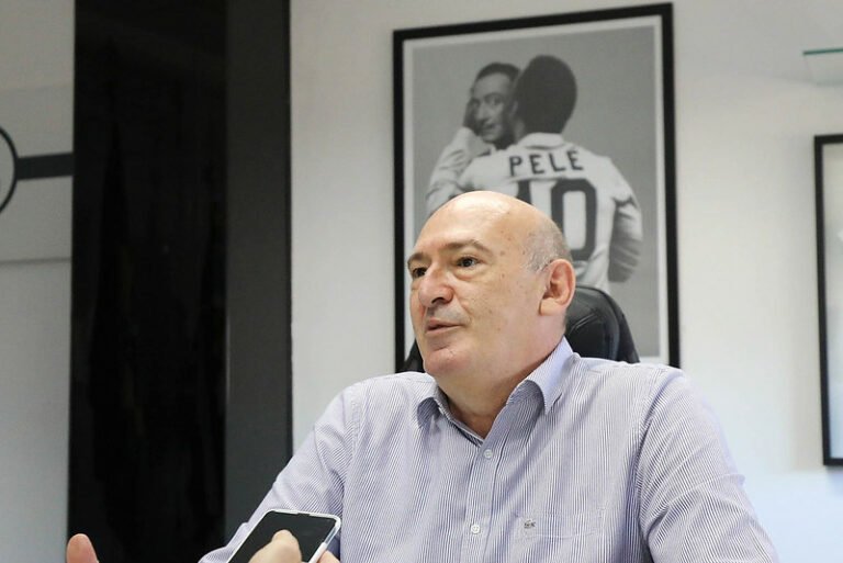 Veja o que pensa Rueda sobre o Santos se transformar em SAF