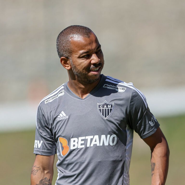 “Vamos encarar como uma final”, afirma Mariano sobre duelo contra o Palmeiras