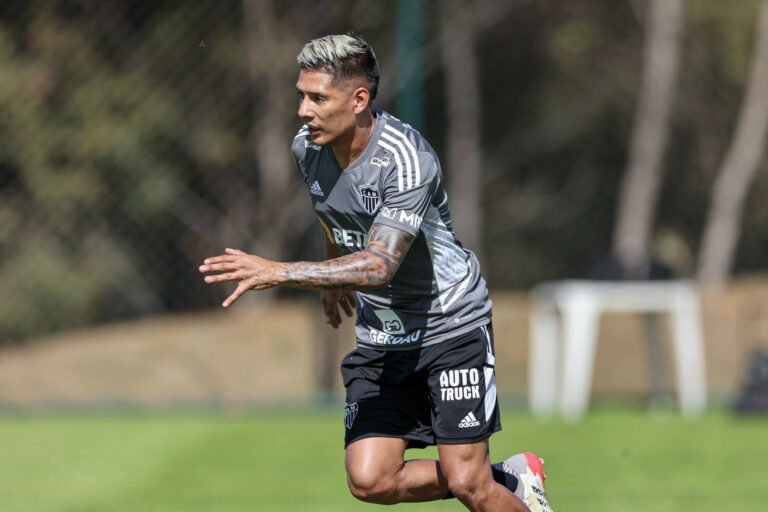 Zaracho é liberado pelo Departamento Médico e volta a treinar com o elenco do Atlético