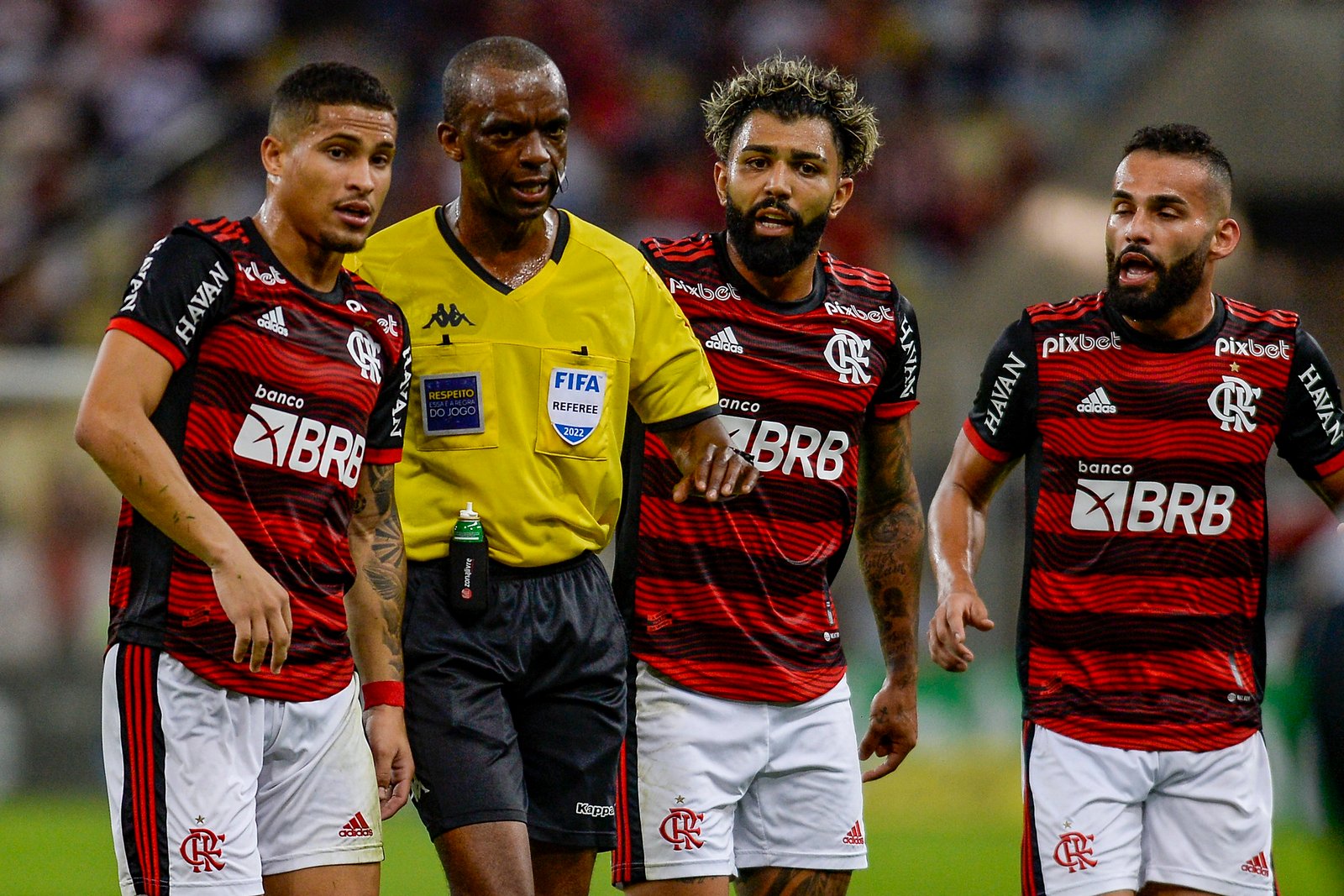 Flamengo tem quatro desfalques confirmados para enfrentar o Vélez