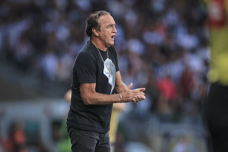 Sem vencer em casa há 5 jogos, Atlético-MG iguala marca negativa da temporada em que foi rebaixado