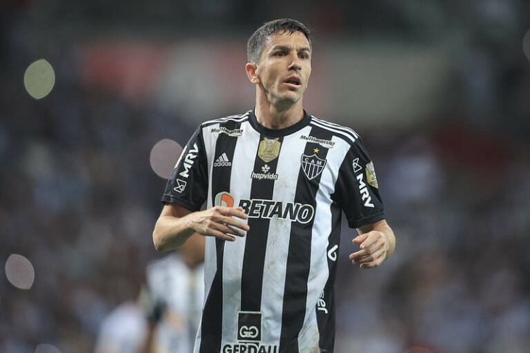 Internacional tem interesse em Nacho Fernández, afirma setoristas