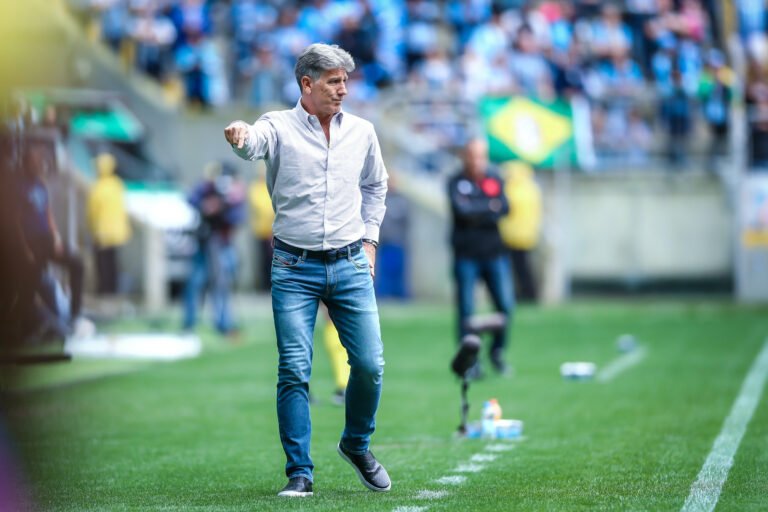 Renato Gaúcho rebate crítica de ex-goleiro do Flamengo: “Eu sei porque ele falou”