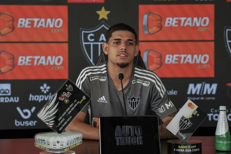 Rubens fala sobre foco na Libertadores 2023 e possibilidade de substituir Arana