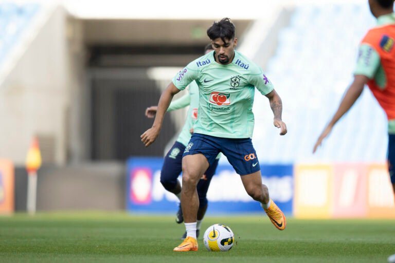 Lucas Paquetá revela acompanhar jogos do Flamengo e torcida por títulos