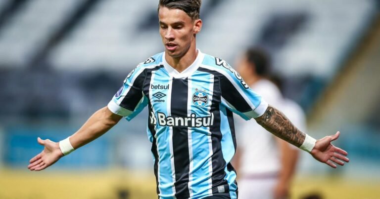 Gigante paulista pode estar de olho no Ferreira e preocupa Grêmio
