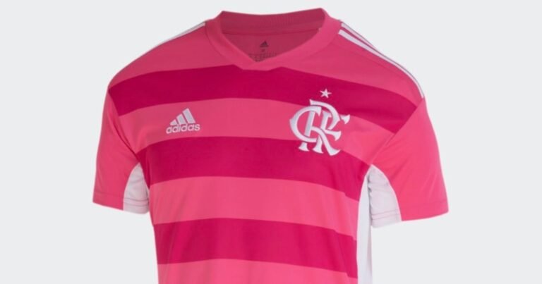 Vaza imagem da camisa do Flamengo em homenagem ao Outubro Rosa