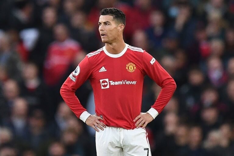 Cristiano Ronaldo recebe proposta “inusitada” para sair do Manchester United